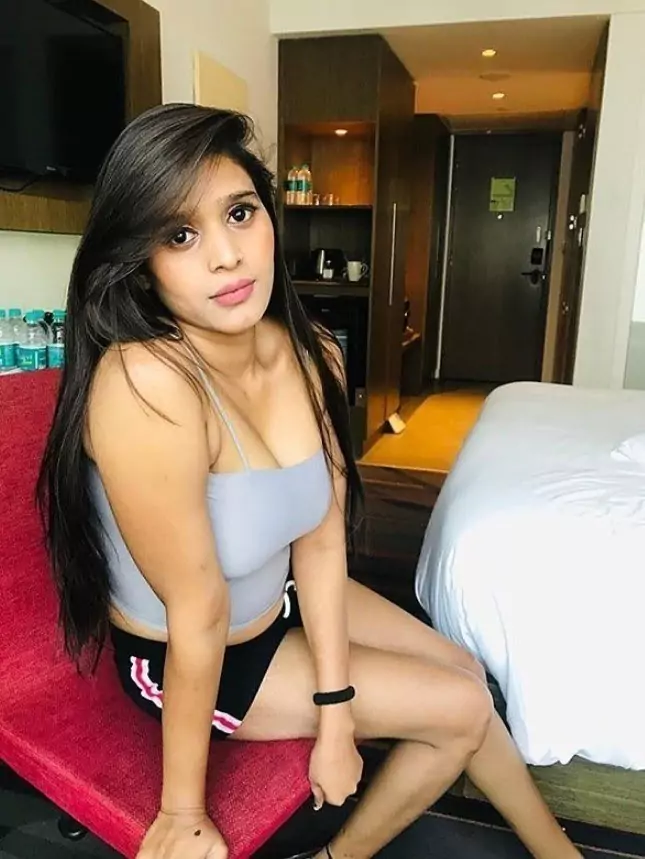 कॉल गर्ल्स सर्विस वालपोई